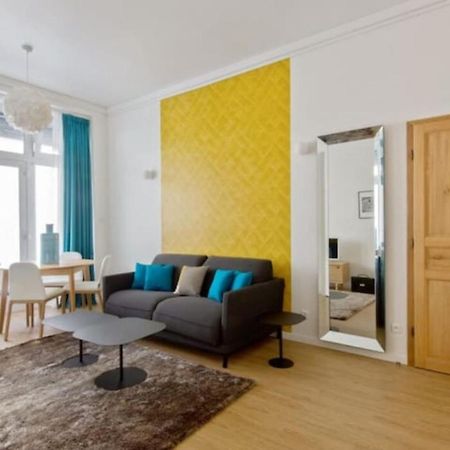 Cozy 2 Bedroom Apartment In Parigi Esterno foto