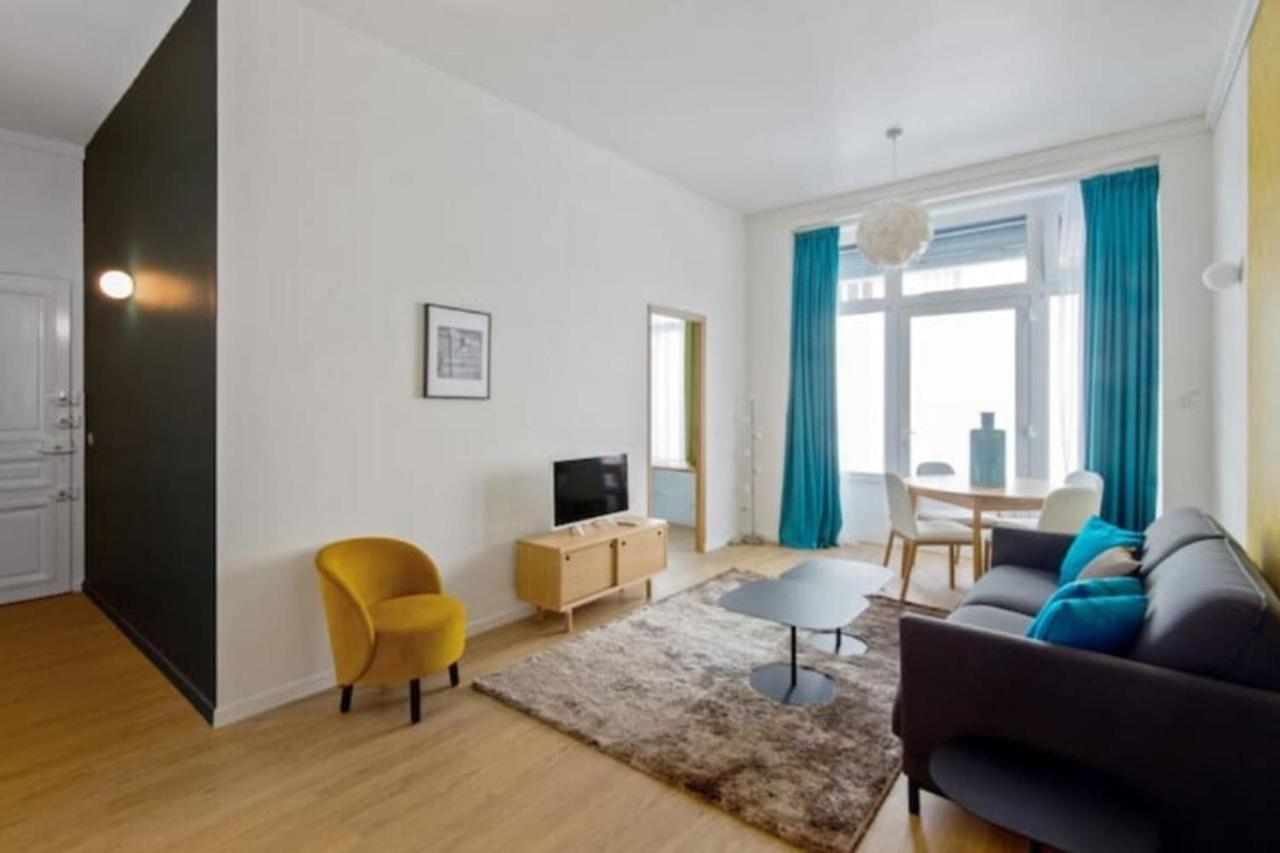 Cozy 2 Bedroom Apartment In Parigi Esterno foto